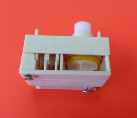 Vertical Blind Control Unit 20mm Beige White 2129 Blinds 2 Go Control Unit Vertical Blind 20mm 2129